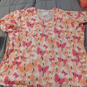 Women's 3XL Scrubs 2 pair of pants and 2 tops